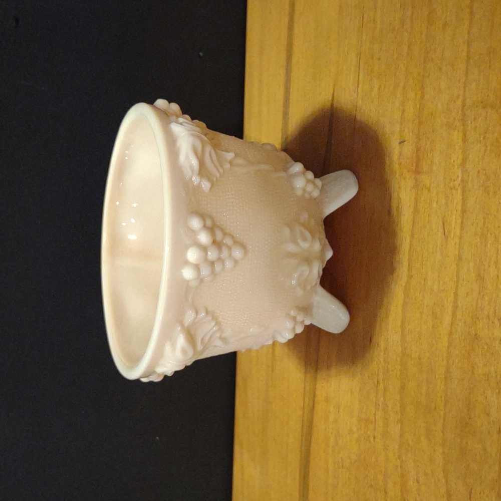 Vintage Pink milk glass 4" tall pedalstal planter/candy dish bowl